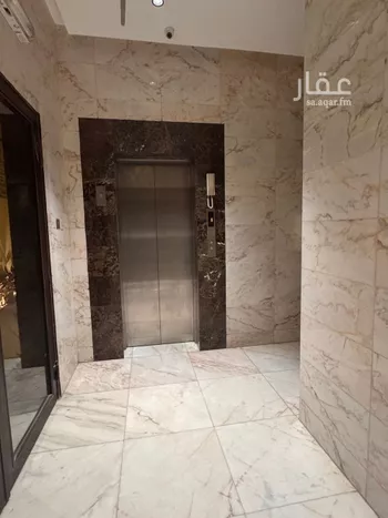 مكتب تجاري للإيجار في شارع طريق الامير محمد بن سعد بن عبد العزيز, حي الملقا, مدينة الرياض, منطقة الرياض صورة 4