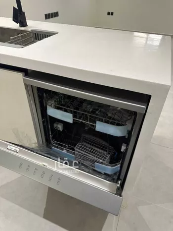 شقة للإيجار في شارع أبحر, حي الملقا, مدينة الرياض, منطقة الرياض صورة 4