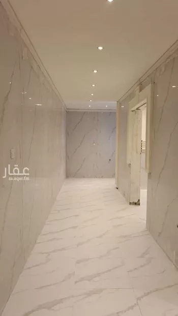 فيلا للإيجار في شارع الحريق, حي الملقا, مدينة الرياض, منطقة الرياض
