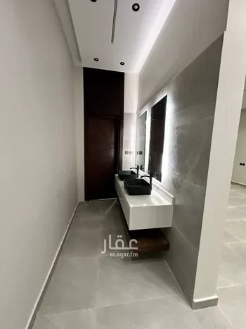 فيلا للبيع في شارع الجنادريه, حي المعيزيلة, مدينة الرياض, منطقة الرياض صورة 4