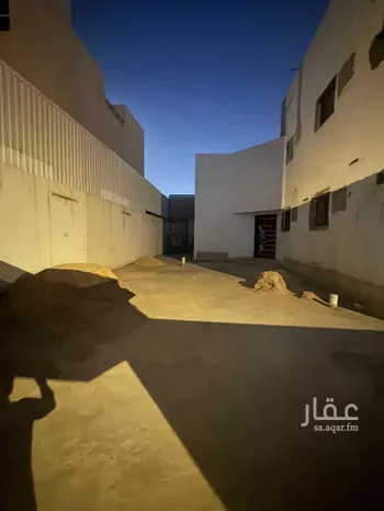 فيلا للبيع في شارع إبراهيم الغافقي, حي الخالدية, مدينة الرياض, منطقة الرياض صورة 2