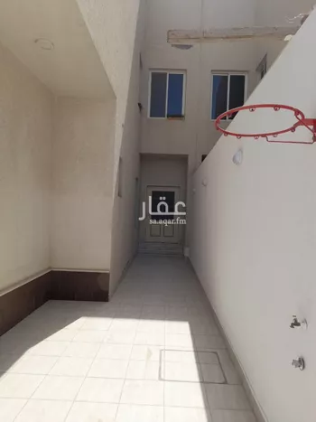 فيلا للإيجار في شارع شريح الحجازي, حي النخيل, مدينة الرياض, منطقة الرياض صورة 5