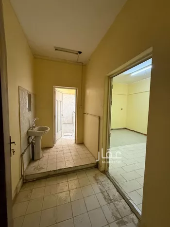 عمارة للإيجار في شارع الامير مشعل ابن عبدالعزيز, حي الأمير محمد بن سعود, مدينة الدمام, المنطقة الشرقية صورة 4