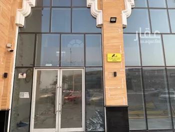محل للإيجار في شارع الملك عبد الله بن عبدالعزيز, حي المزروعية, مدينة الدمام, المنطقة الشرقية صورة 2
