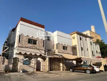 عمارة للبيع في شارع الحسين بن جابر, حي الصفاء, مدينة جدة, منطقة مكة المكرمة صورة 2