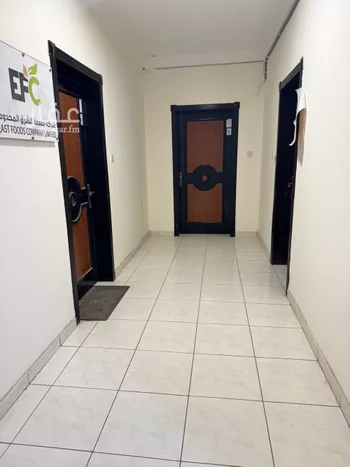 عمارة للإيجار في شارع الرياض, حي الثقبة, مدينة الخبر, المنطقة الشرقية صورة 2