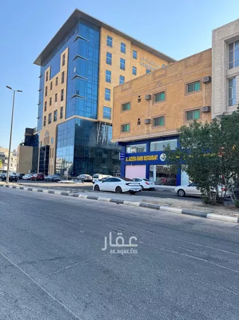 عمارة للإيجار في شارع الرياض, حي الثقبة, مدينة الخبر, المنطقة الشرقية