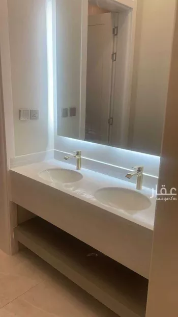 فيلا للإيجار في شارع عبدالرحمن الجوهري, حي النرجس, مدينة الرياض, منطقة الرياض صورة 2