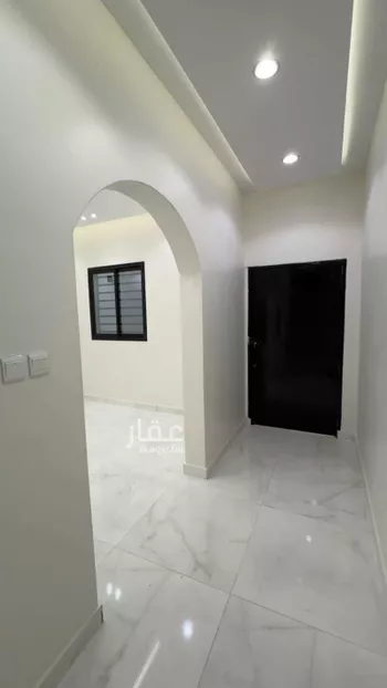 شقة للبيع في شارع عمرو بن الجموح, حي البديع, مدينة ابها, منطقة عسير صورة 3