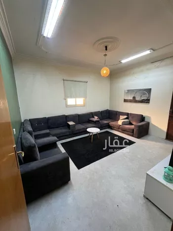 شقة للإيجار في شارع خديجة بنت حسان, حي الصناعية, مدينة ابها, منطقة عسير صورة 2