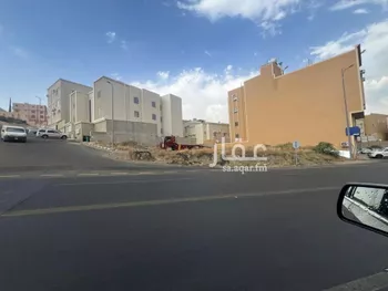أرض للبيع في شارع نهر السوباط, حي القري, مدينة ابها, منطقة عسير
