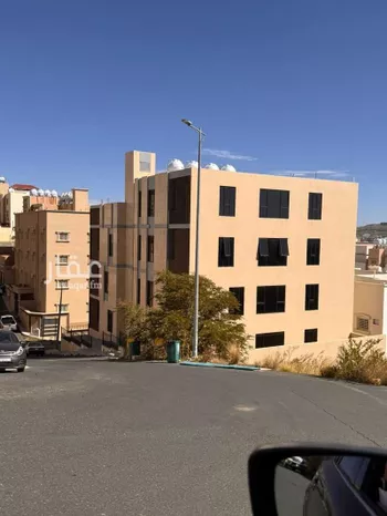 شقة للبيع في شارع العام , حي الخالدية, مدينة ابها, منطقة عسير صورة 2