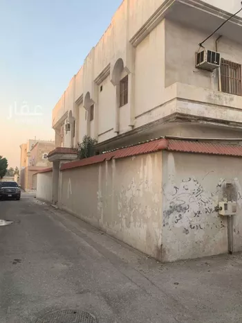 عمارة للبيع في شارع محمد الكوفي, حي مدينة العمال, مدينة الدمام, المنطقة الشرقية صورة 3