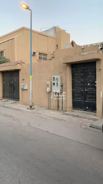 فيلا للبيع في شارع مصطفى رضوان, حي الملز, مدينة الرياض, منطقة الرياض صورة 2