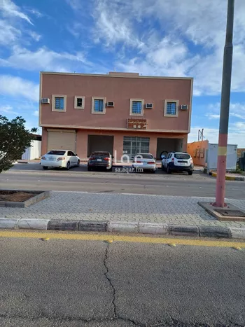 عمارة للبيع في شارع حريملاء, حي حي ج5, مدينة حريملاء, منطقة الرياض صورة 2