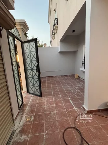 شقة للإيجار في شارع معوذ بن عمرو بن الجموح, حي الرويضة, مدينة الاحساء, المنطقة الشرقية صورة 2