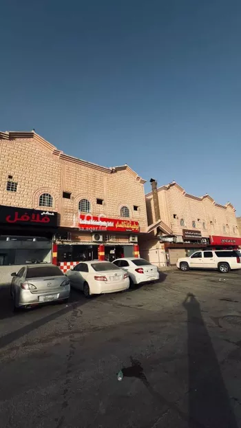 عمارة للإيجار في شارع السلطان قابوس بن سعيد, حي المعيزيلة, مدينة الرياض, منطقة الرياض