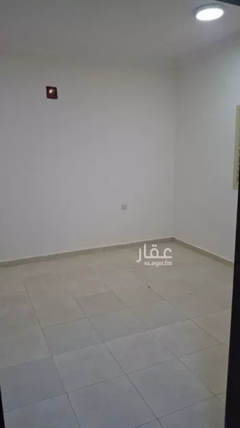 شقة للإيجار في شارع الامير عبدالله بن عبدالرحمن ، حي ظهرة العودة شرق ، الدرعية ، الدرعية صورة 2