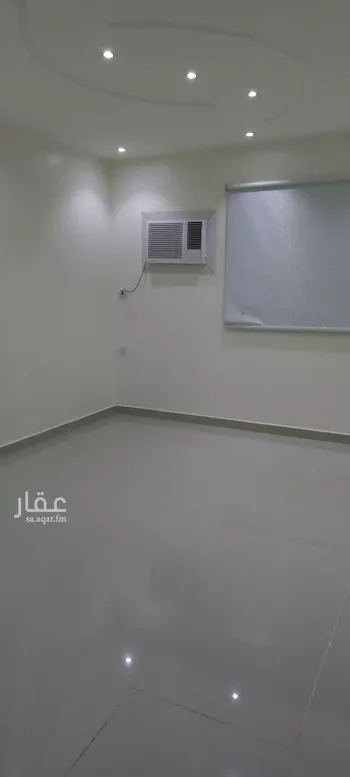 فيلا للإيجار في شارع عبدالله بن عبداللطيف ال الشيخ ، حي ظهرة العودة شرق ، الدرعية ، الدرعية صورة 3