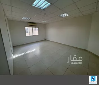 مكتب تجاري للإيجار في شارع العروبه, حي الورود, مدينة الرياض, منطقة الرياض صورة 4