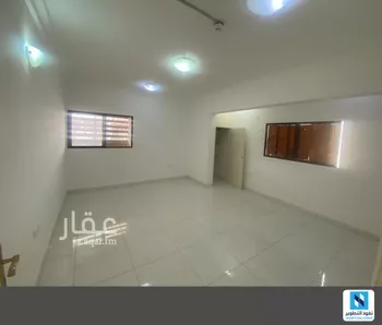 مكتب تجاري للإيجار في  صورة 3