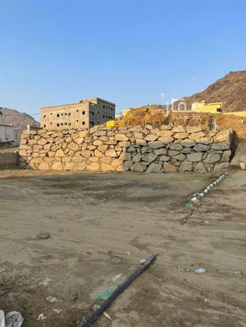 أرض للبيع في حي الاندلس, مدينة المجارده, منطقة عسير