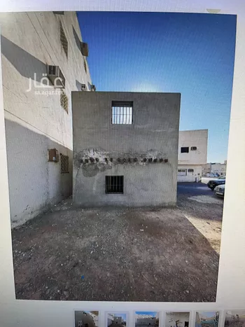دور للبيع في شارع محمد بن الاشعث الكندي, حي بنى عبد الأشهل, مدينة المدينه المنوره, منطقة المدينة المنورة صورة 2