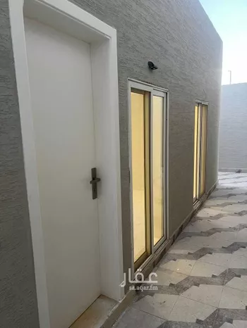 دور للبيع في شارع احمد بن المهندس, حي الاناهي, مدينة المدينه المنوره, منطقة المدينة المنورة صورة 4
