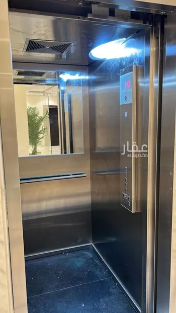 مكتب تجاري للإيجار في شارع الأمير خالد بن بندر بن عبدالعزيز, حي العارض, مدينة الرياض, منطقة الرياض صورة 2