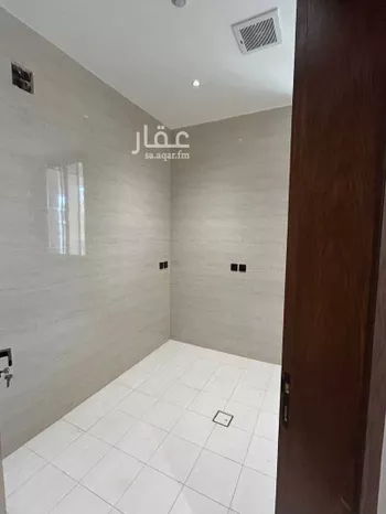 شقة للبيع في شارع ابن أبي الشكر الفلكي, حي المهدية, مدينة الرياض, منطقة الرياض صورة 4