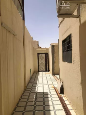 فيلا للبيع في شارع دخنة, حي النهضة, مدينة الرياض, منطقة الرياض صورة 2