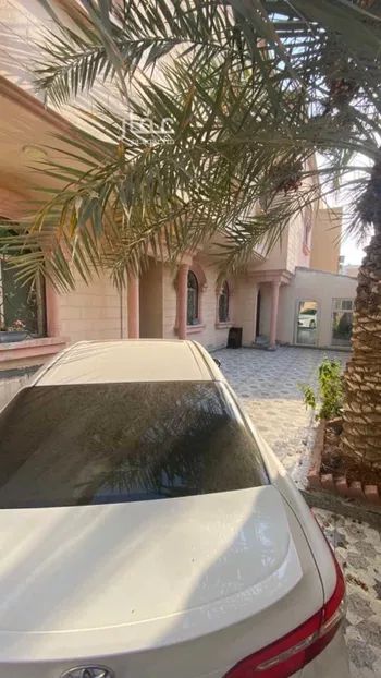 عمارة للبيع في شارع يزيد بن حمزة, حي الصفاء, مدينة الدمام, المنطقة الشرقية صورة 4