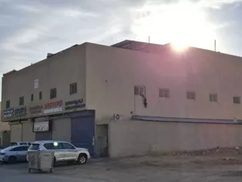 عمارة للبيع في شارع ضرار بن الازور, حي الخالدية, مدينة الرياض, منطقة الرياض صورة 3
