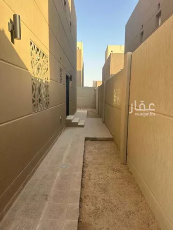 فيلا للبيع في شارع سلمان بن مالك, حي مطار الملك خالد الدولي, مدينة الرياض, منطقة الرياض صورة 2