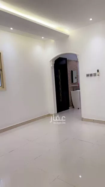 شقة للإيجار في شارع محمد بن سعد بن زيد ، حي النزهة ، الرياض ، منطقة الرياض صورة 3