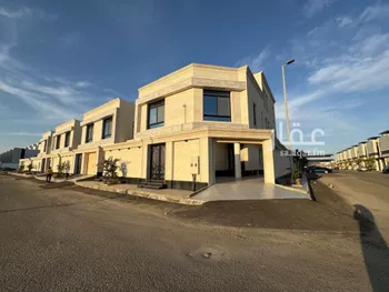 فيلا للبيع في شارع أبي إسحاق الأشبيلي, حي أبحر الشمالية, مدينة جدة, منطقة مكة المكرمة