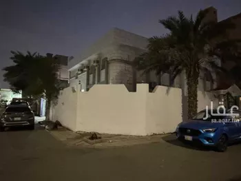 فيلا للبيع في شارع وضاح اليمن, حي الفيصلية, مدينة جدة, منطقة مكة المكرمة صورة 3