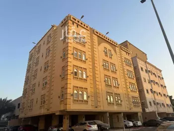 عمارة للبيع في شارع الطبطائي البصري, حي الصفاء, مدينة جدة, منطقة مكة المكرمة