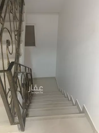 فيلا للبيع في شارع جبل العين, حي الملك عبدالعزيز, مدينة الرياض, منطقة الرياض صورة 2