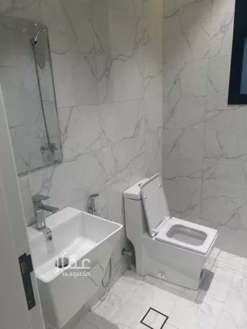 شقة للإيجار في شارع أبي المحاسن الطوسي, حي الورود, مدينة الرياض, منطقة الرياض