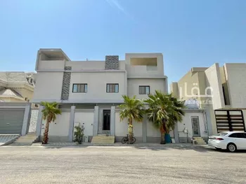 فيلا للبيع في شارع الفنار, حي البحيرة, مدينة الخبر, المنطقة الشرقية