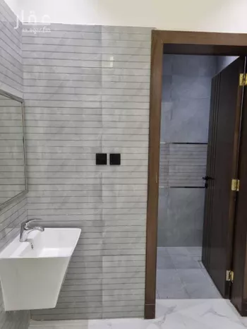 شقة للبيع في شارع علي الجرجاني, حي نمار, مدينة الرياض, منطقة الرياض صورة 2