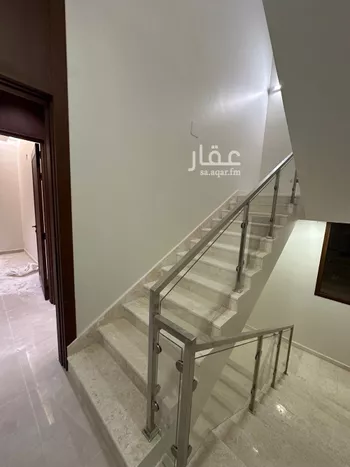 دور للبيع في شارع أحمد بن محمد البغدادي, حي عكاظ, مدينة الرياض, منطقة الرياض صورة 3