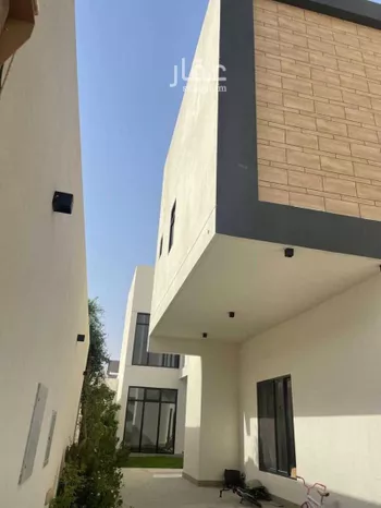 فيلا للبيع في شارع الجحاف بن حكيم السلمي, حي القيروان, مدينة الرياض, منطقة الرياض صورة 2