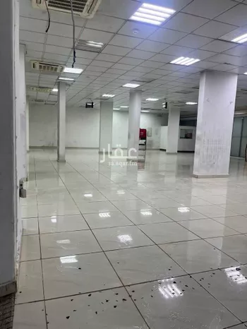 محل للإيجار في شارع ابي سعيد الخدري, حي الملك فيصل, مدينة الرياض, منطقة الرياض صورة 3