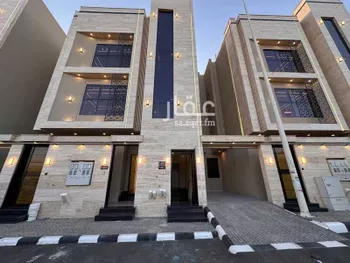 دور للبيع في شارع عمر ابن ابراهيم, حي الظرفة, مدينة خميس مشيط, منطقة عسير صورة 2