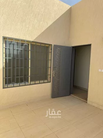فيلا للبيع في شارع طريق الملك فهد, حي حي ج7, مدينة حريملاء, منطقة الرياض صورة 2