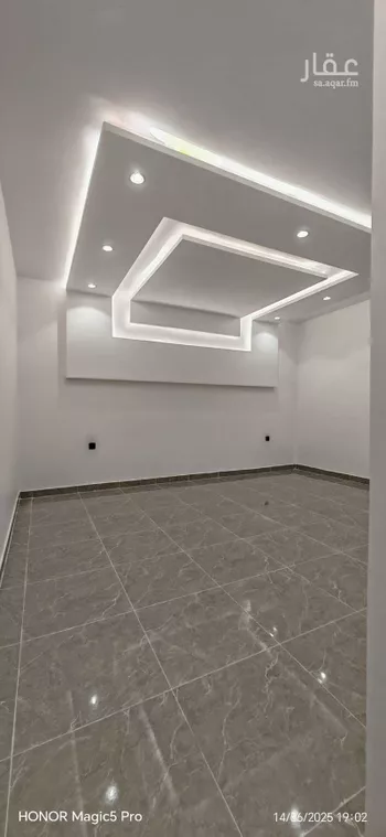 دور للبيع في شارع صالح الزايدي, حي الصالحية, مدينة جدة, منطقة مكة المكرمة صورة 4