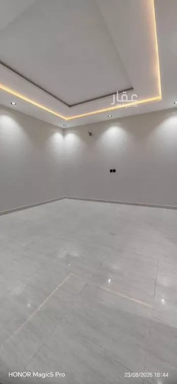 فيلا للبيع في شارع عبدالله ابن سراج, حي الفلاح, مدينة جدة, منطقة مكة المكرمة صورة 5