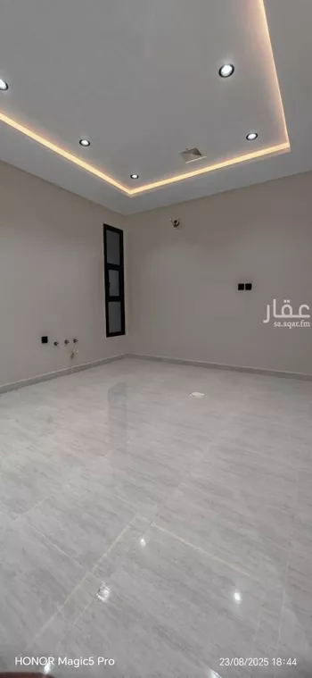 فيلا للبيع في شارع عبدالله ابن سراج, حي الفلاح, مدينة جدة, منطقة مكة المكرمة صورة 3